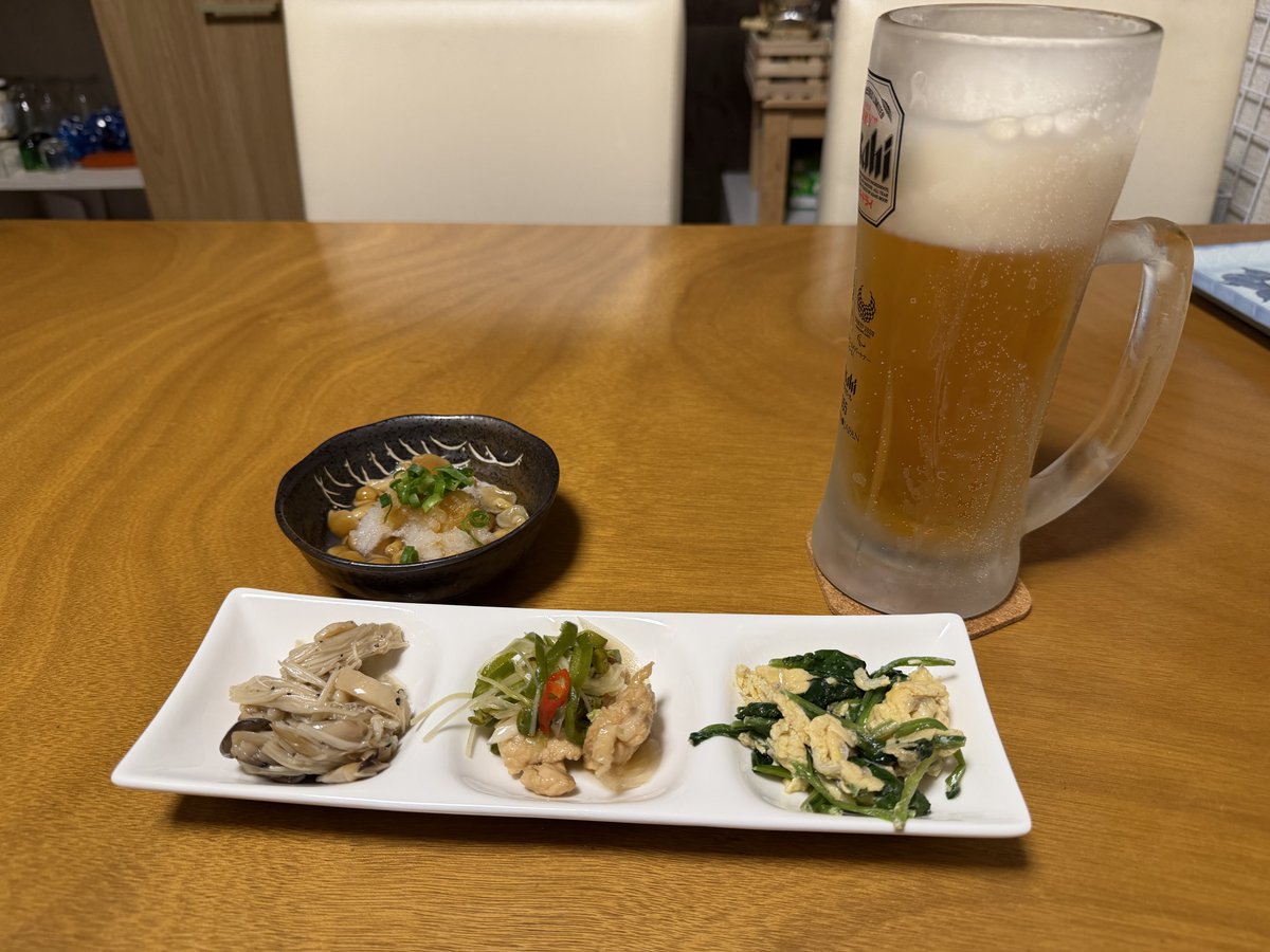 えいすー tweet media