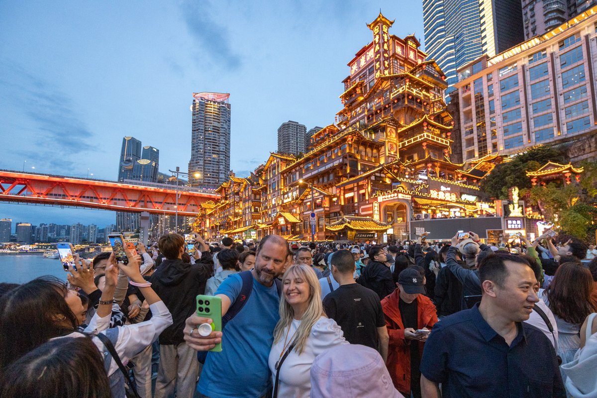 XinhuaUrdu's tweet image. مصری عالمی سیاح احمد حجاجووچ نے چین کومحفوظ اور تیزی سےترقی کرتا ملک قرار دیتےہوئے کہا کہ وہ اسے دنیا بھر میں متعارف کرانا چاہتےہیں۔ #Travel #China
xhtxs.cn/bbSN