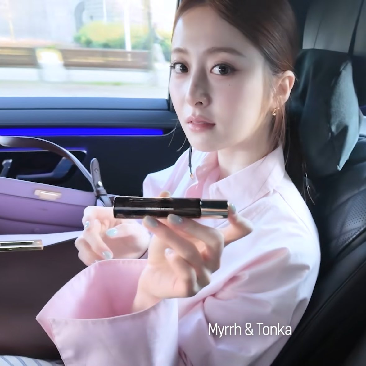 댕이.. tweet media