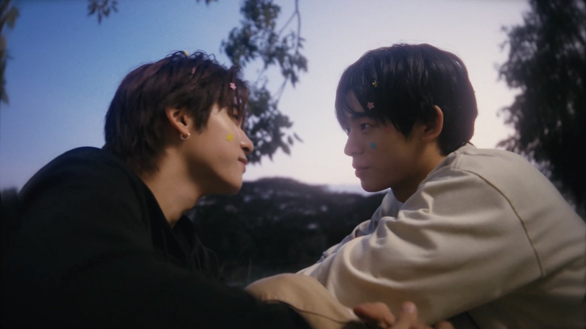 nongred🫕* tweet media