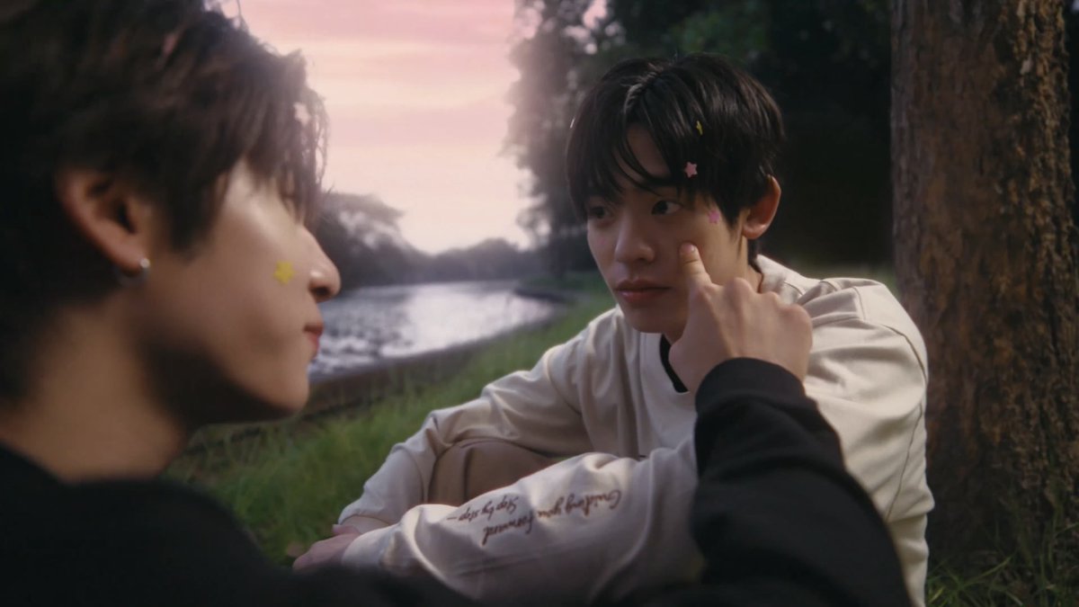 nongred🫕* tweet media