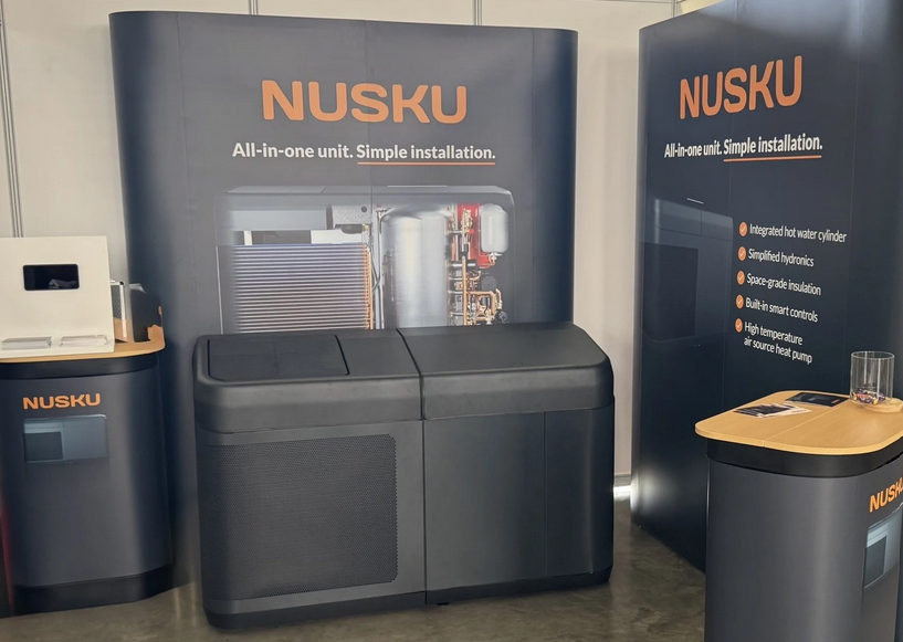 pvmagazine's tweet image. UK startup showcases all-in-one water cylinder heat pump prototype: Nusku has developed a prototype of a fully integrated air-source heat pump system that combines the heat pump with a hot water cylinder and… dlvr.it/TSFLqv #Photovoltaics #EnergyStorage #RenewableEnergy