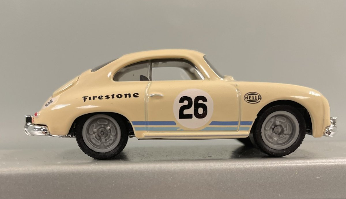 jerryjava's tweet image. Happy Matchbox Monday!

🔥 Porsche 356A in creamy vintage racing livery – number 26, Firestone tires, full Hella vibes 😍

マッチボックス ポルシェ 356A 最高！ コレクターの夢だね 

#Matchbox #マッチボックス #porsche
