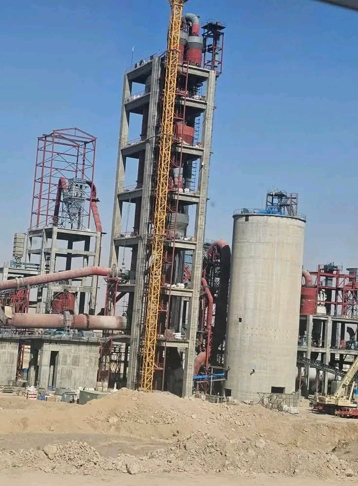 AngleOpen0's tweet image. 🏗️ Industry Update | Kandahar
The Minister of Mines and Petroleum says that cement production in Kandahar will begin after Eid al-Adha.
#Afghanistan #Kandahar #Industry #Cement #Development