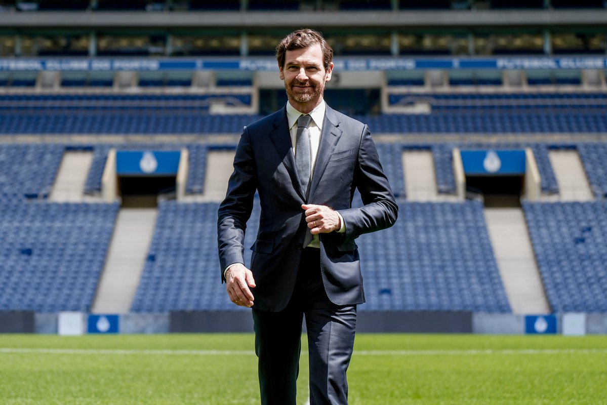2⃣ anos de Presidência 💙

🔙 #NesteDia, em 2024, André Villas-Boas foi eleito Presidente do Futebol Clube do Porto

#SeguimosJuntos