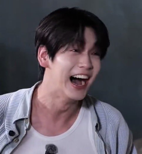 christine ✮ tweet media