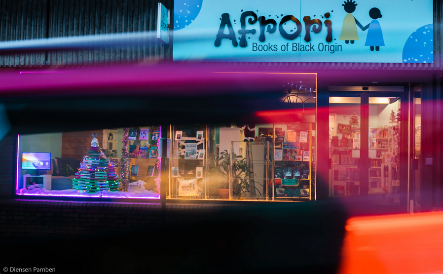 BscWalsall's tweet image. Community call 📣

Afrori Books needs to sell 1000 books this week to stay open 📚

Love books? Love supporting Black authors &amp;amp; Black-owned businesses? This is your moment 💛

Buy, share, support ✨

afroribooks.co.uk

#SupportBlackBusiness #AfroriBooks #BookClub