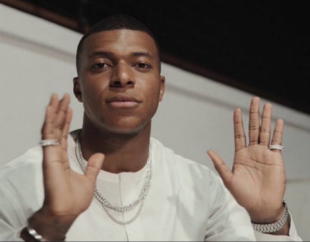 𝐋𝐔𝐌𝐀™ tweet media