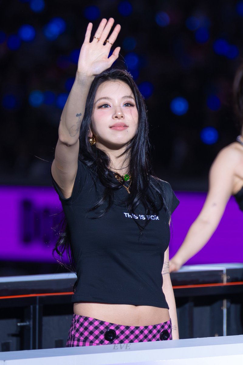 TWICE_EVE's tweet image. 260426 MUFG STUDIUM HQ
#TWICE #트와이스 #CHAEYOUNG #채영 #チェヨン