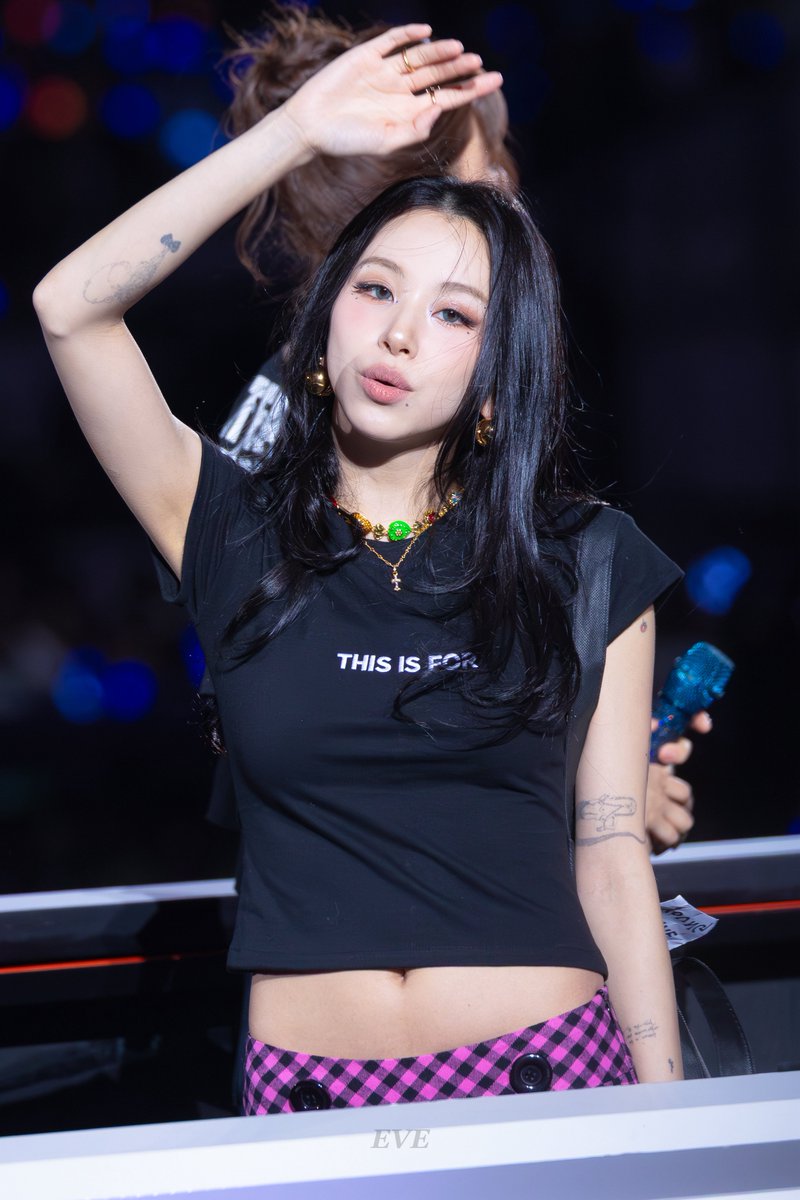TWICE_EVE's tweet image. 260426 MUFG STUDIUM HQ
#TWICE #트와이스 #CHAEYOUNG #채영 #チェヨン