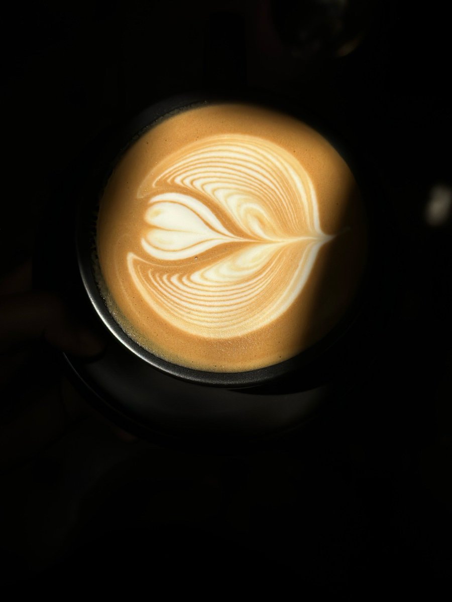 erke43288639's tweet photo. "9am: Fueled by coffee + 3 tasks down. Midday reset = 5min walk + fresh air. Productivity wins aren’t about speed—they’re about small, steady steps.  #WorkLifeFlow" https://t.co/KC4V69HeS9