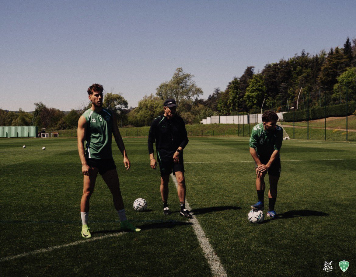 TRIBUNE_STÉPHANOISE tweet media