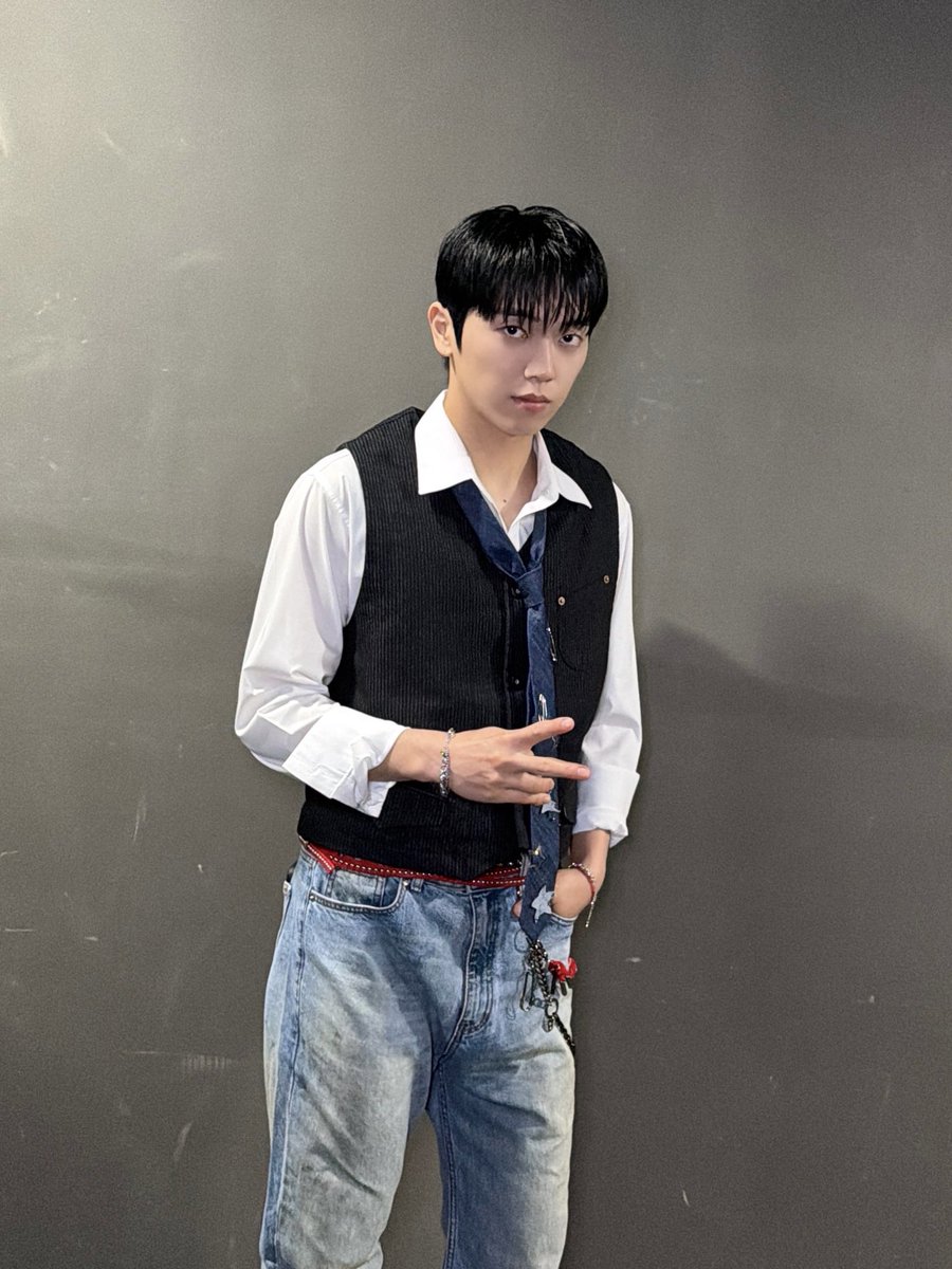 온앤오프 (ONF) OFFICIAL tweet media