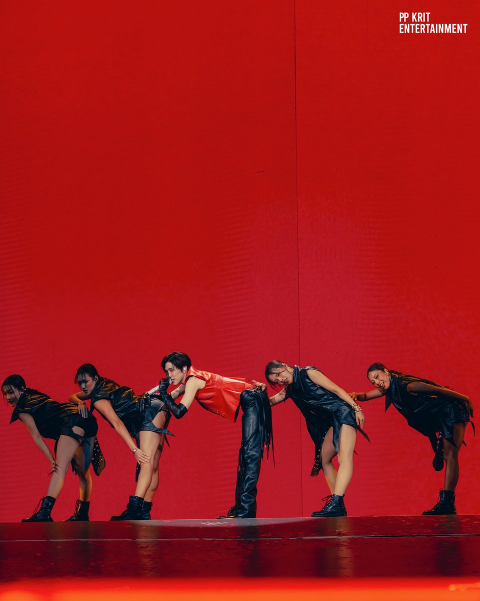 PPKrit_Ent's tweet image. Wrapping up a beautiful night 🤍
PP KRIT at the Weibo International Entertainment Awards.
Thank you for every moment of love. #WIEA2026xPPKrit

Honored to receive the '2026 WIEA Favorite International Artist' award.

PP KRIT AT WIEA 2026
#WIEA
#PPKritt