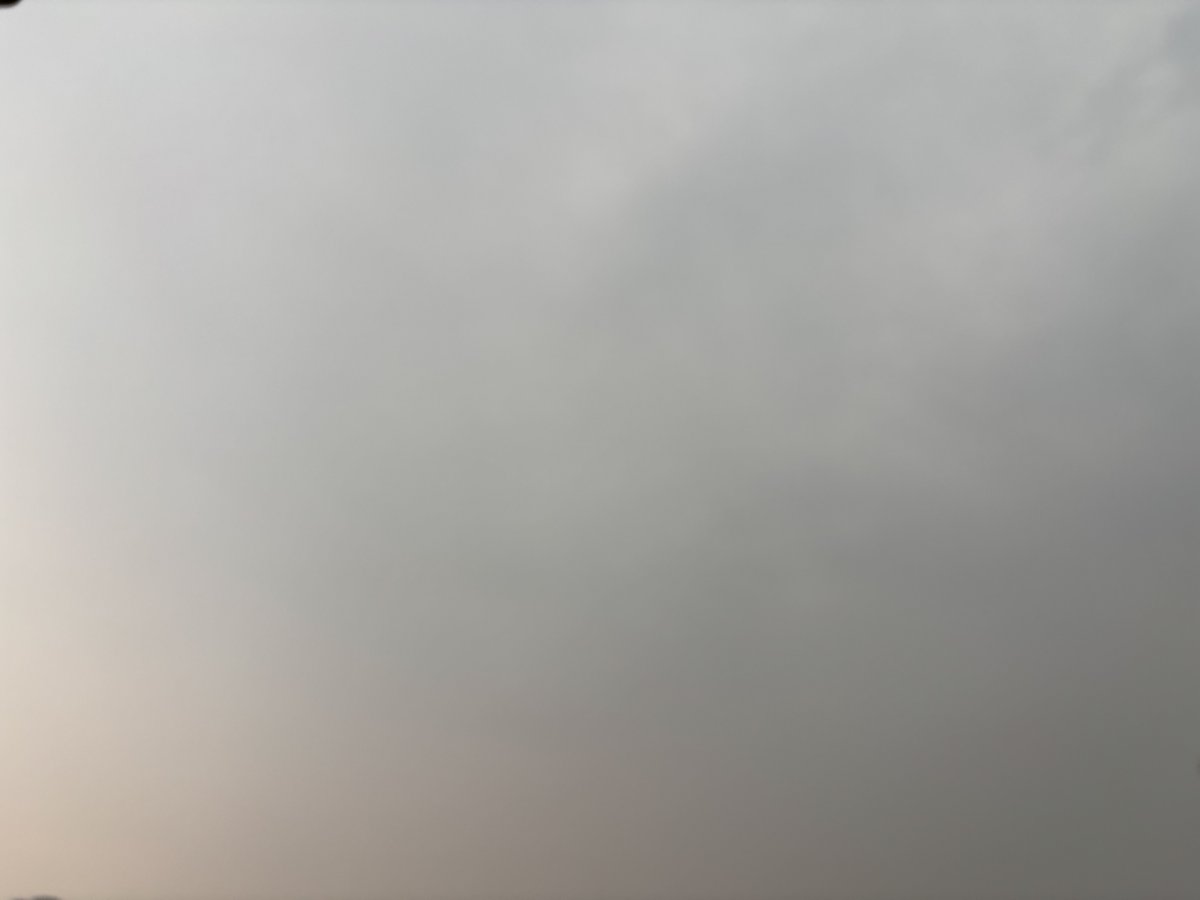 HokiePrachi's tweet image. घनन घनन घन घिर आए बदरा 
घने घनघोर कारे छाए बदरा 

Relief from the scorching heat expected anytime now. The breeze is already quite pleasant for a 5pm late April evening.

#Clouds #Thundershowers