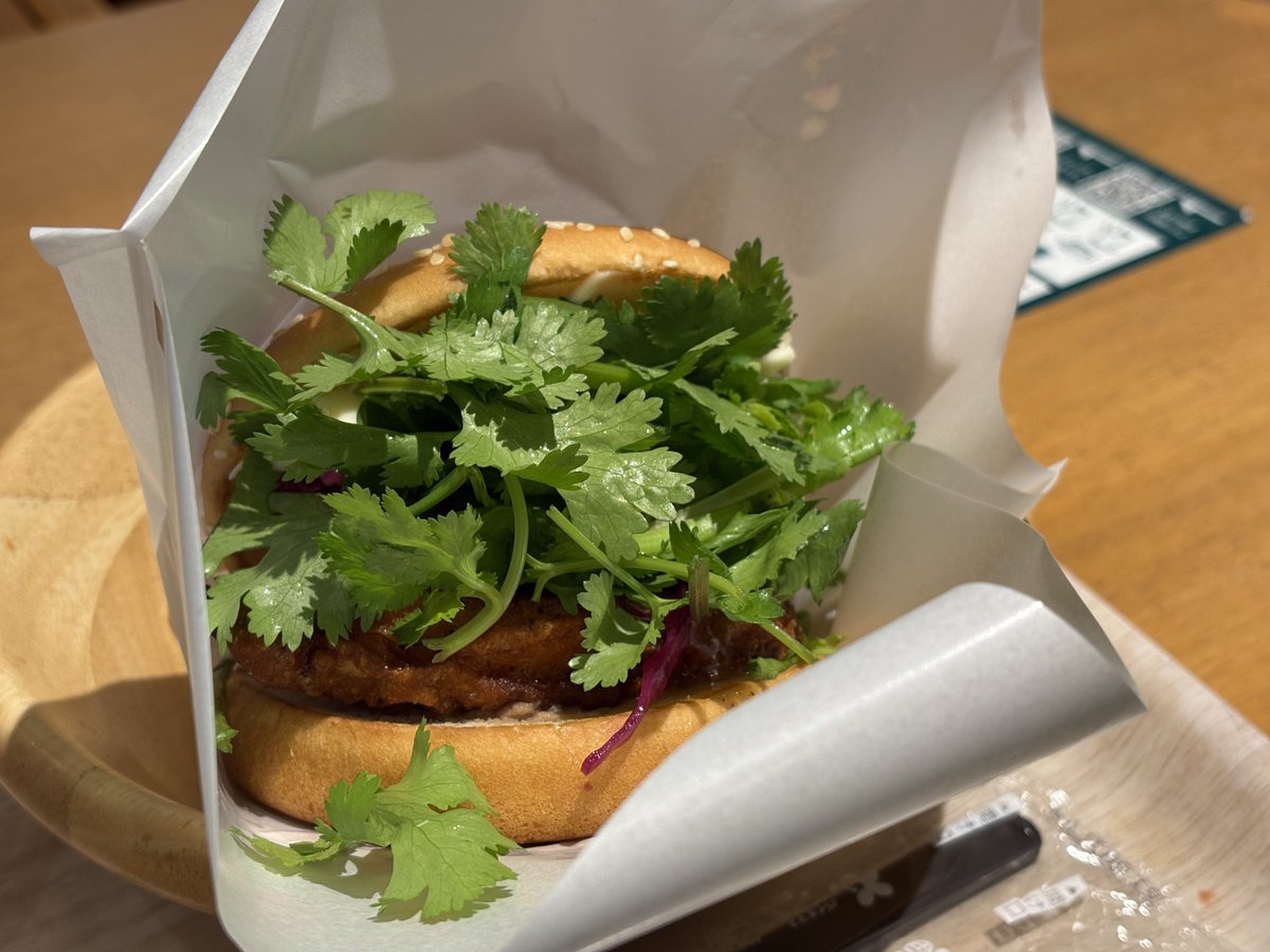 はすだ tweet media