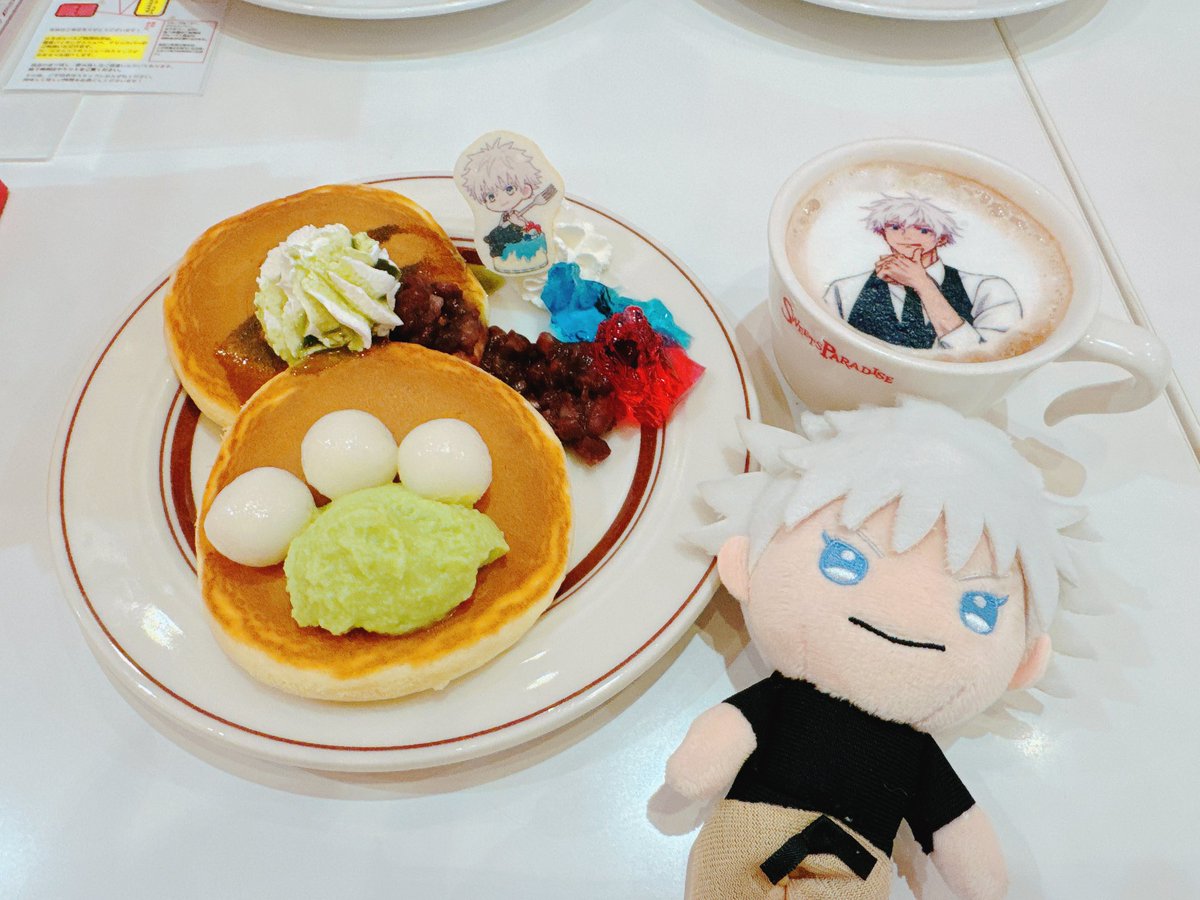 denden_zero's tweet photo. じゅじゅ展とスイパラも行ってきた✨
折りたたみ日傘の袋ドームに落としてがっくりきてたんだけどまさかのコースター＆ポスカで5⃣をゲットできたので気にならなくなった👍 https://t.co/inKo8uJkLZ