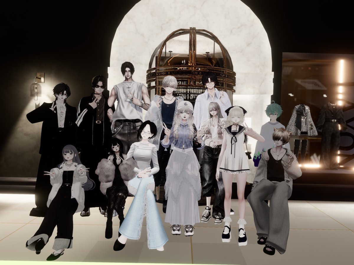 LYRA___o's tweet photo. 超団体様もいてわちゃわちゃ楽しかったです🤍
新作は今週中には発売予定なので今しばらくお待ちください……！
#Carat_Vmall https://t.co/1EHVwmeec4