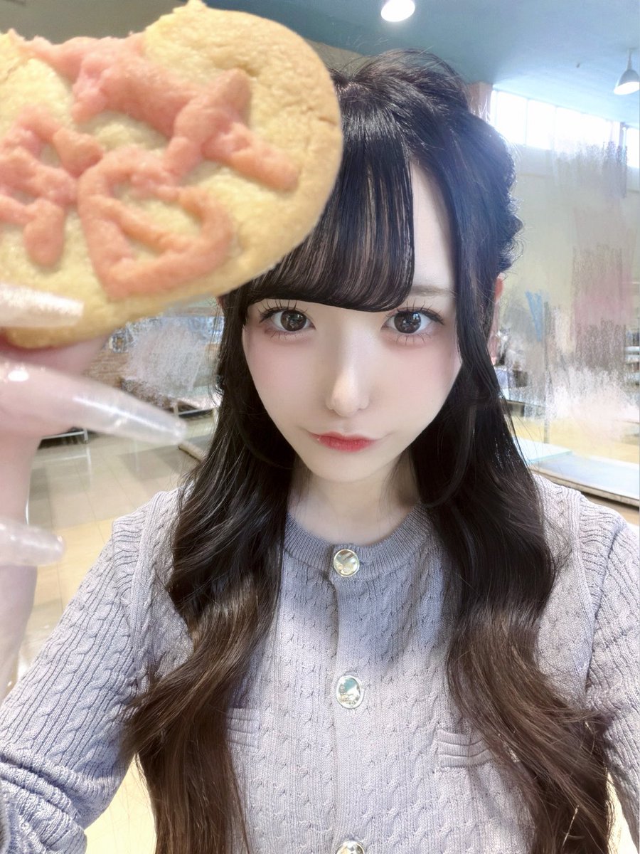 みこら tweet media