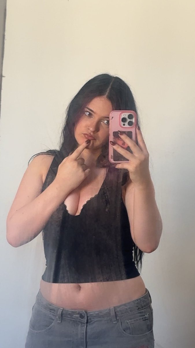 princess lex tweet media