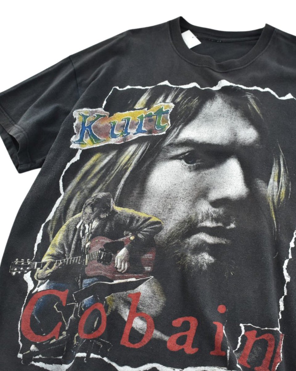 laboratory__r's tweet image. 【LABORATORY®前田のブログ #72】久しぶりの現場、久しぶりの再会
🔗 laboratory.paris-tx.com/blogs/feature/…

入荷アイテムを中心に、ディレクター @yo_mad の日々、"LABRAT BOOK CLUB"で紹介したアートブックのことなど📚
服を買うだけじゃなくて、その背景をのぞき見したい方、ぜひ。

#古着 #ブログ #入荷情報