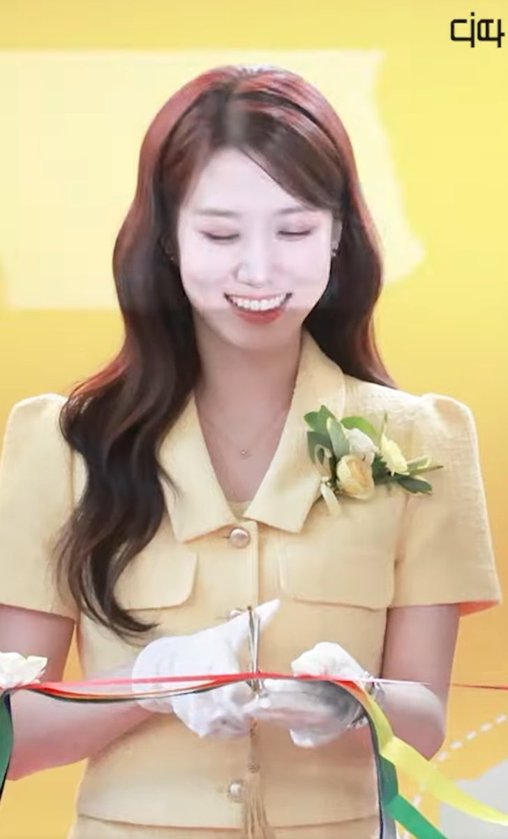 100% pure class. Our First Lady.