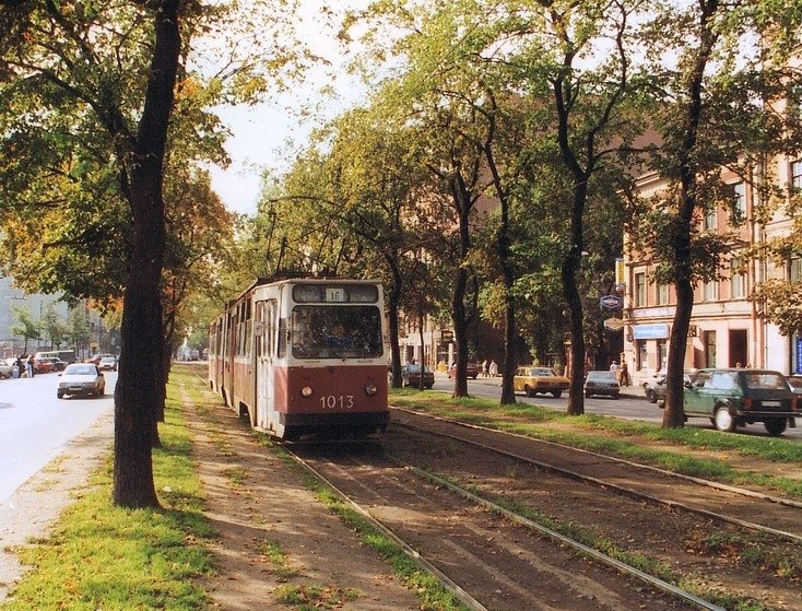 Alisa66716831's tweet photo. Когда деревья были ... Большими.
С ними было зеленей и уютнее.

Лиговский проспект.
Санкт-Петербург. Начало 2000-х. https://t.co/BiOf0XgKQP