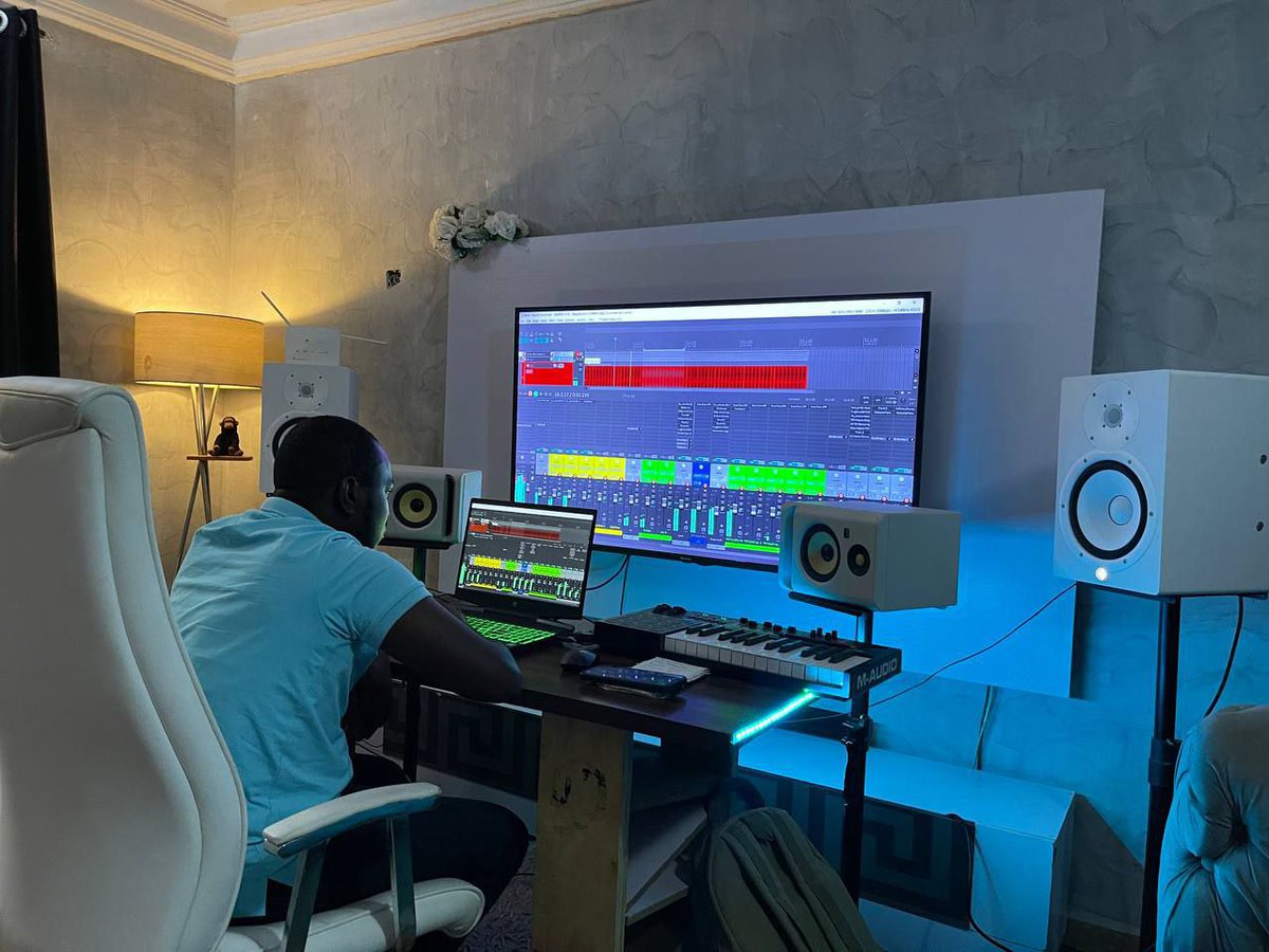 <a href="/Tufab/">Dr Fab</a> I'm an audio mixing and mastering engineer. Link to my mixes in my bio.