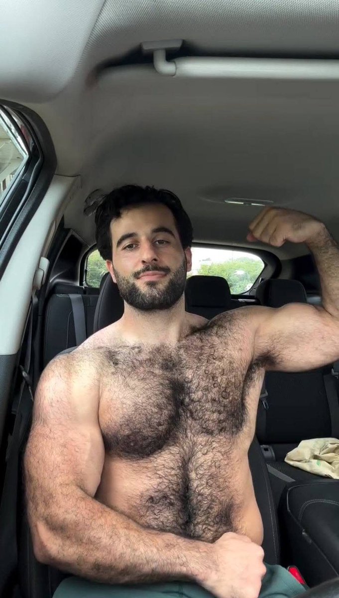 PitStinkLover tweet media