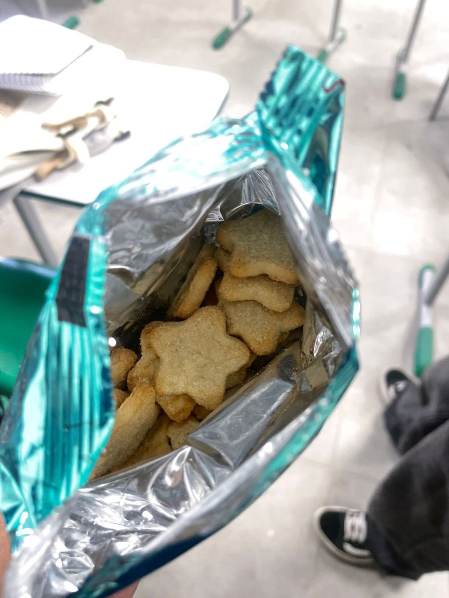 livs; 7 | VAI VER O ENHYPEN !🇧🇷 tweet media