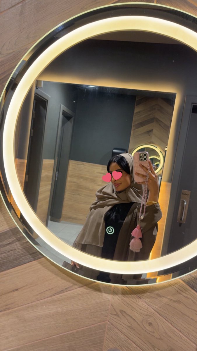 alanoud tweet media
