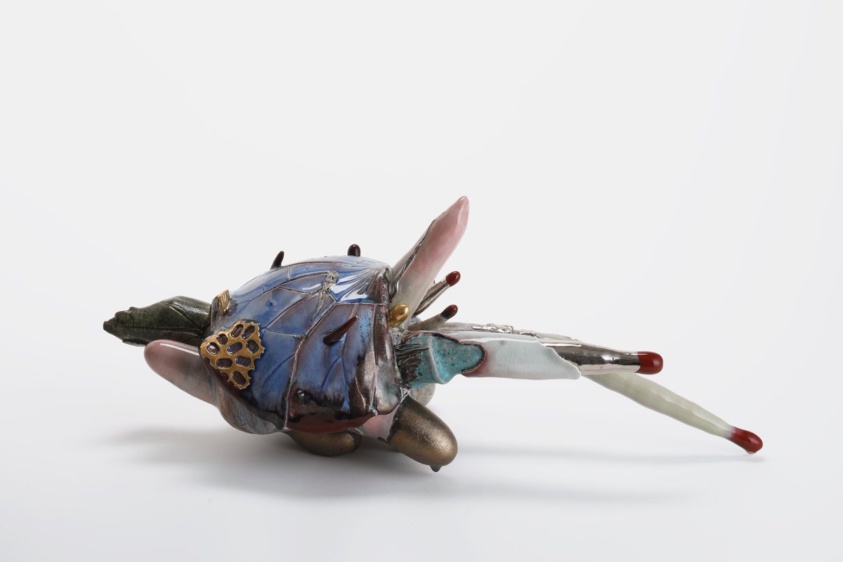 cow7uka's tweet image. 《Rebirth》
2026
H250 × W680 × D210 mm
Porcelain , glaze, gold, platinum

Photo:Takeru Koroda

#art  #sculpture #comtemporaryart #ceramic