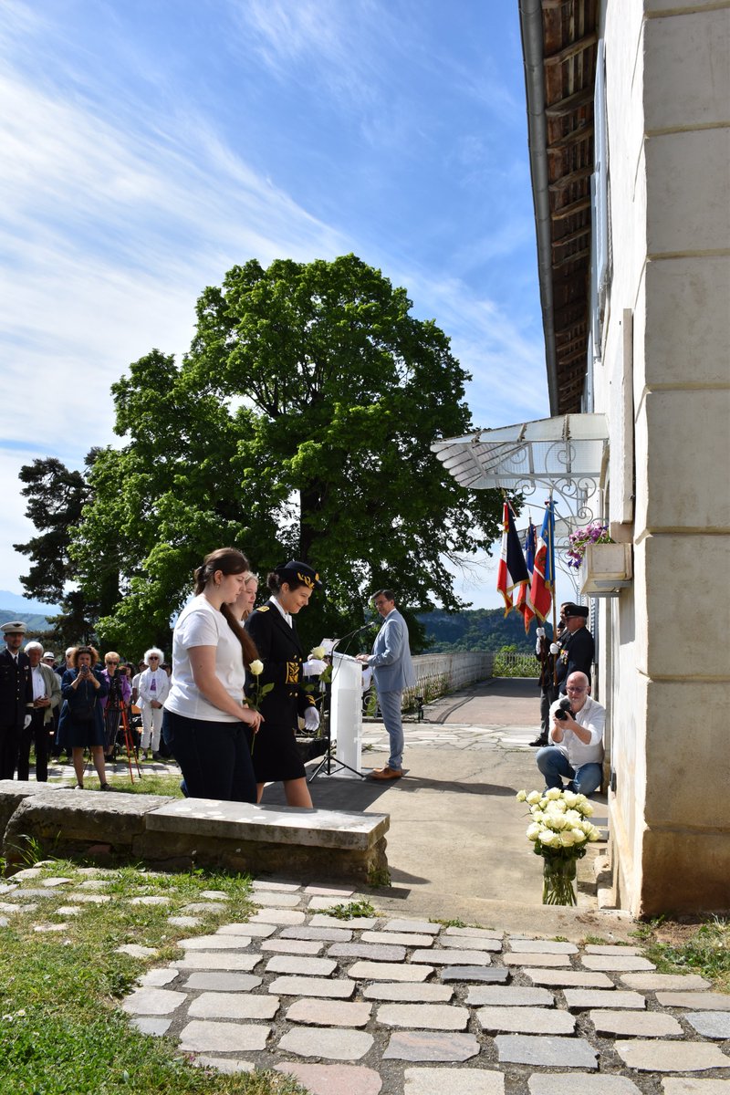 Image de Préfet de l'Ain - HOMMAGE | Cérémonie en hommage aux héros et aux victimes de la déportation.
À Izieu avec Alice Cho