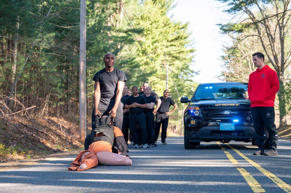 WCSOMA's tweet photo. Week 7 for @WCSOMA  BRTA #65! 🚨

Last week, the recruits received instruction in crime scene preservation, grievance procedures, and drug education. They also gained valuable insight into courtroom testimony, helping prepare them for scenarios they may encounter during a trial. https://t.co/slUnFj6yyQ
