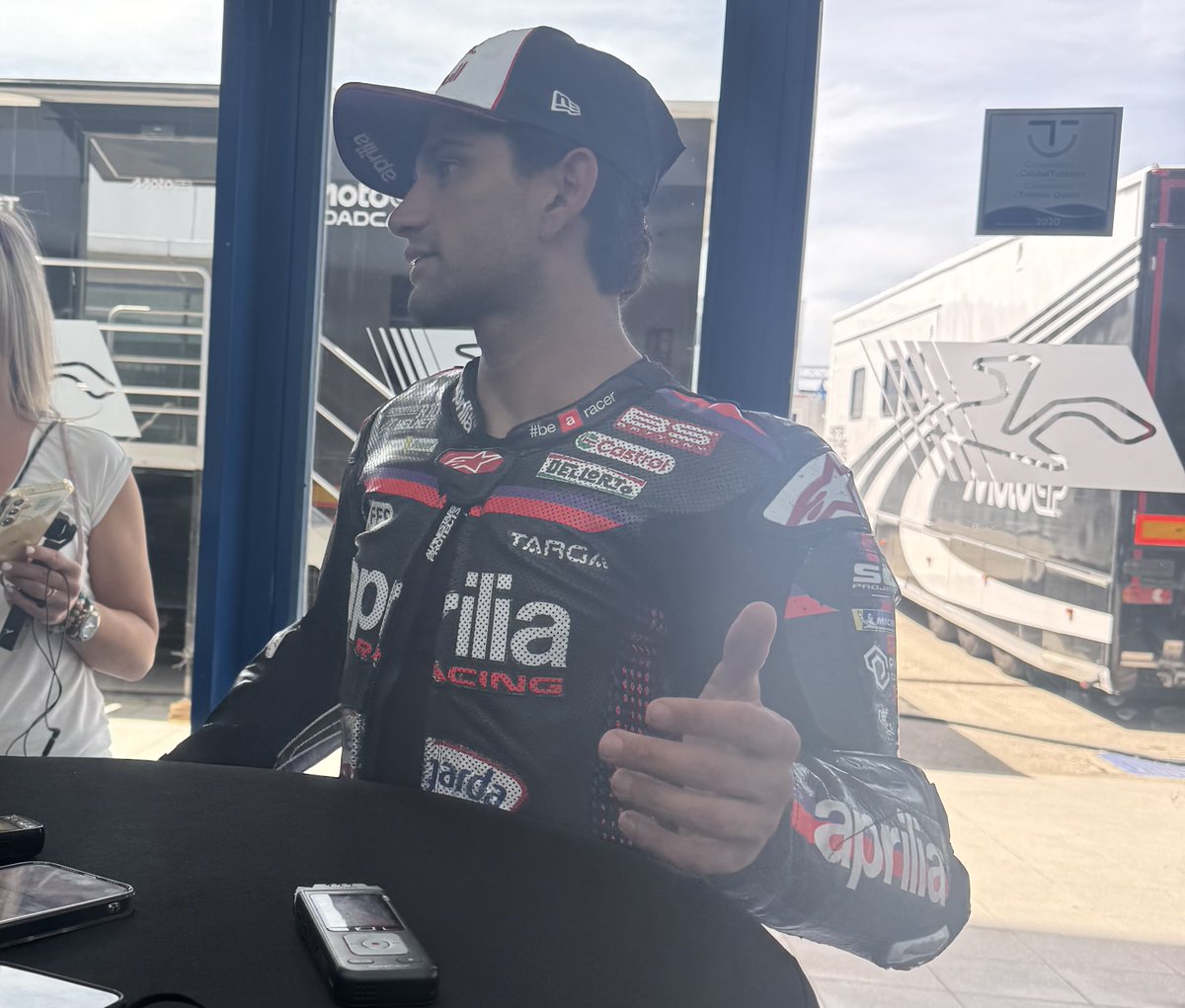 Mat Oxley tweet media