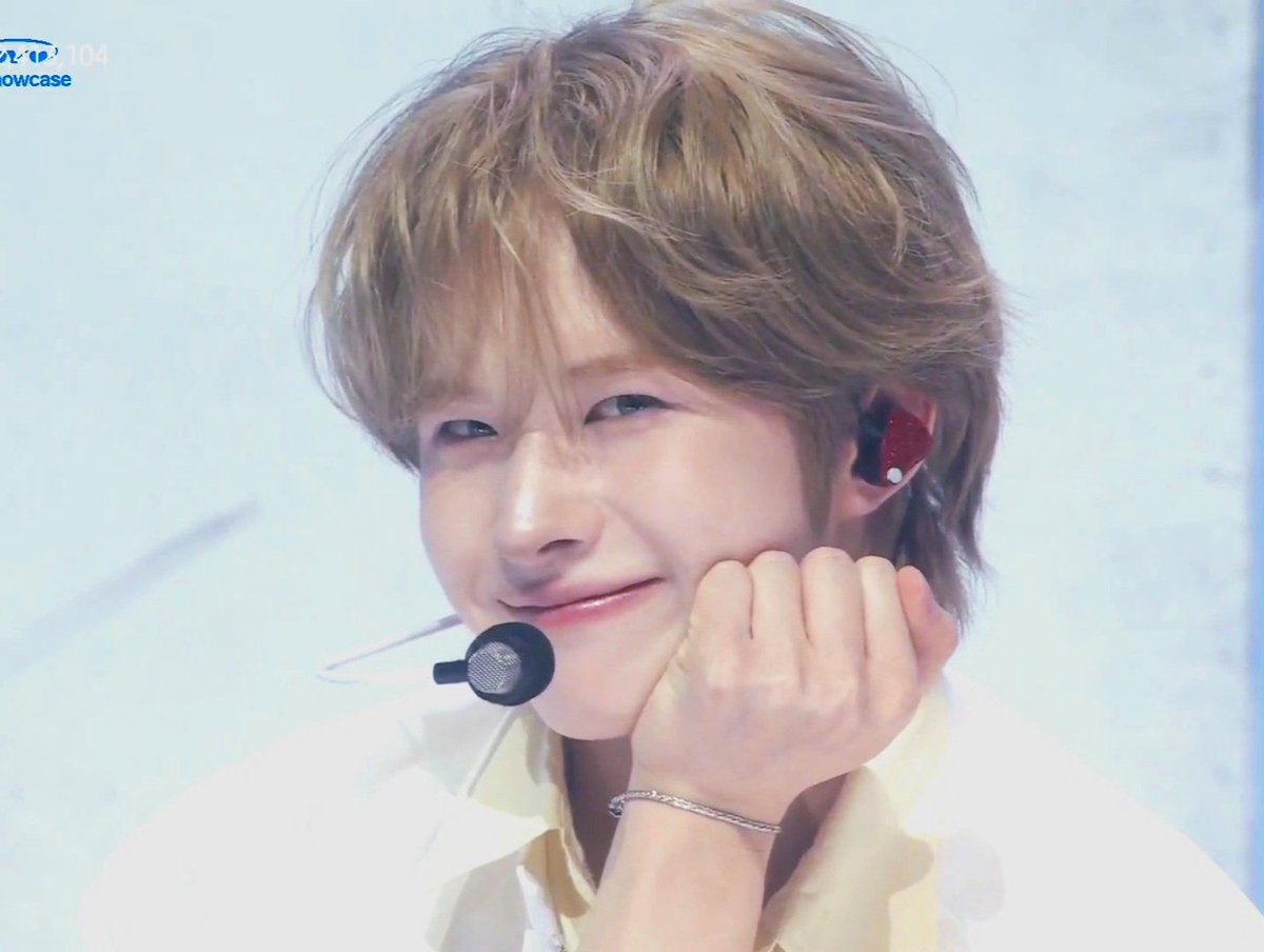 맨둥 tweet media