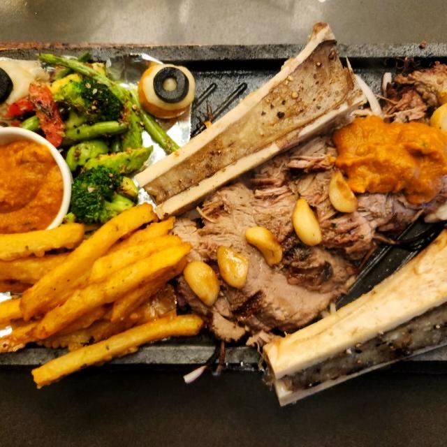 SadiaSattar tweet media