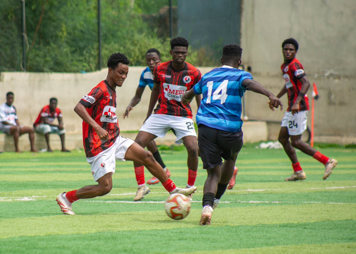 medifootballaca's tweet photo. Action Photos from Mallam Gbawe 📸…. ⚽❤️🤍🖤
.
#medifootballacademy #matchday #FootballDreams #meditation #matchphotos #MallamGbawe #MediStrong #ForTheGame https://t.co/s2vp7swIRg