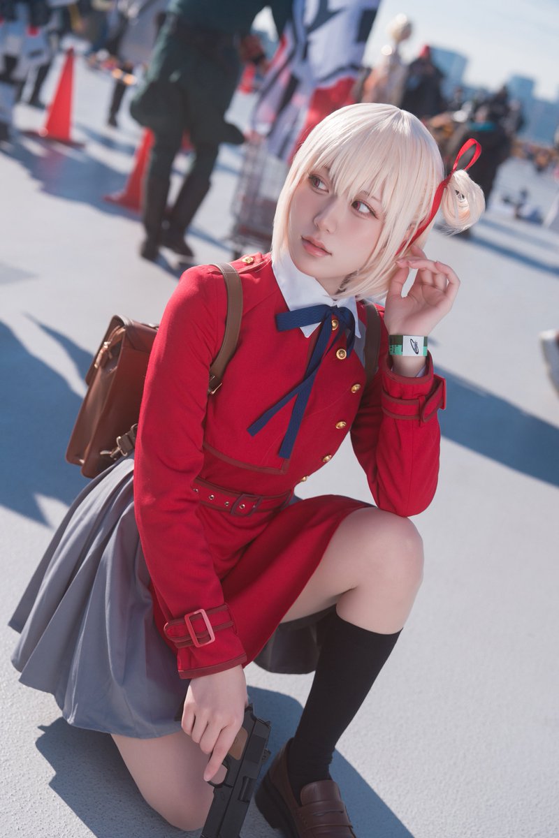 りぃりぃか🍎5/4春例大祭け06b霊夢 tweet media