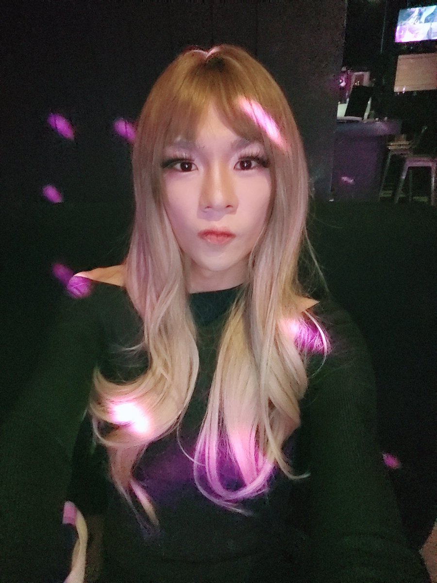 June6780's tweet photo. 오늘 진짜 피곤한데. 어떻게든 버텨야되죠?

잘 쉴려고 자기 전에 수면제 먹고  8시간 자도 일어나면 꾀 피곤함.

Freaking tired yo!

 밥을 잘 안 먹고 있어서 그런가? 주변 사람들은 너무 말랐다고  밥은 먹고 다니냐고 많이들 물어본데. 적어도 두끼는 먹고 다니고 있음. https://t.co/4yOOY0Cyj1