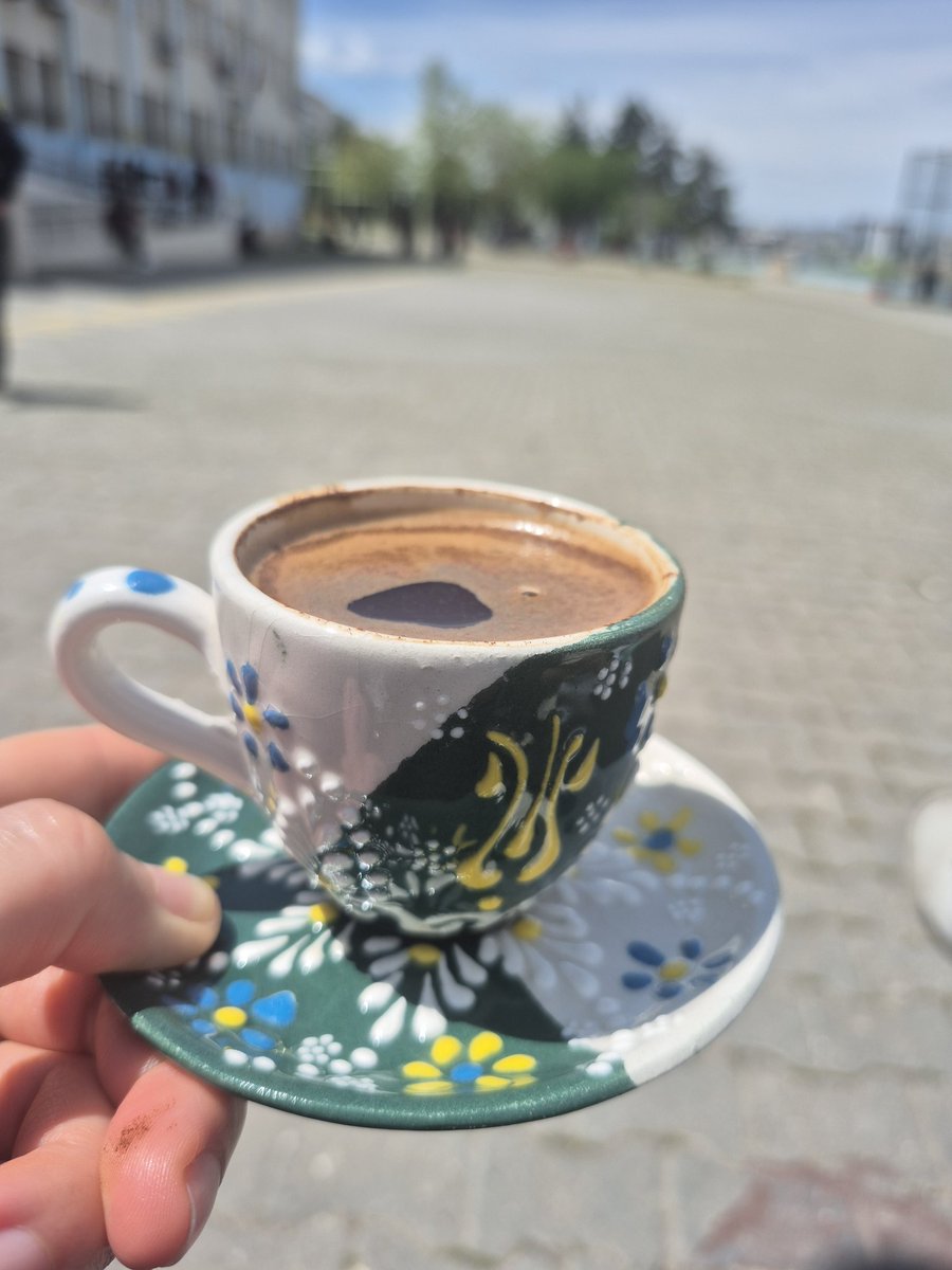 Kahve kırmızı çizgimdir🫠😅😅
#NöbetGünü