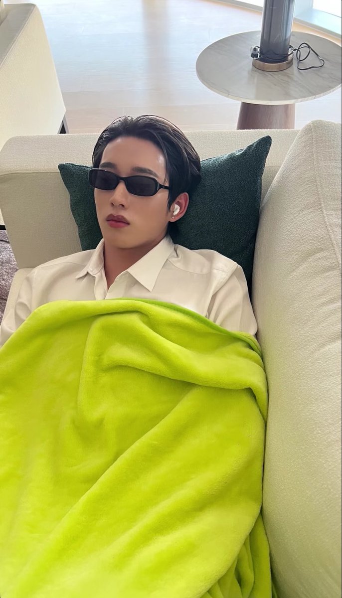 𝑛𝑎𝑛𝑎 ◡̈ tweet media