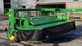 ClonmelCovers's tweet image. We create mower covers and skirts for nearly every make and model! 🌱🚜

#MowerCovers #Silage #Silage2026