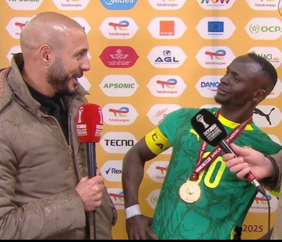 𝐒𝐚𝐦𝐢𝐞 tweet media