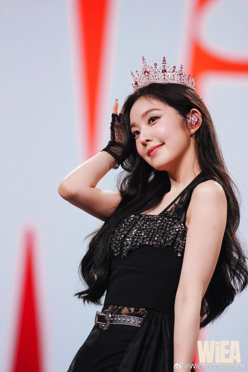 irene_global's tweet image. Official photos from WIEA ❤

#IRENE #아이린 #RedVelvet @RVsmtown
