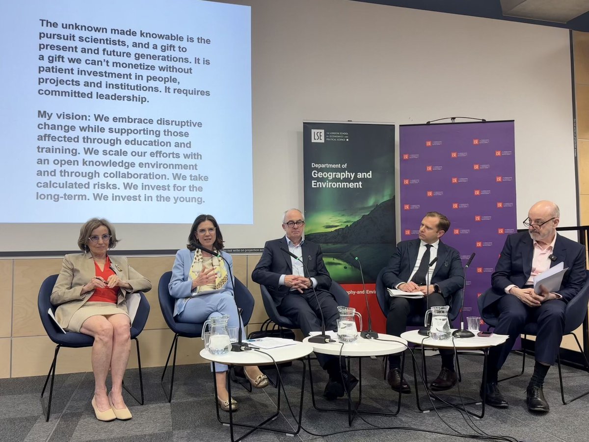 EUdelegationUK's tweet photo. .@MariaCrisRusso was in London last week speaking at @LSEnews and meeting with the UK government, universities and national science academies. 

An opportunity to further emphasise the importance of stronger EU-UK scientific cooperation, one of mutual strength and shared values. https://t.co/eNxWCoTsVe