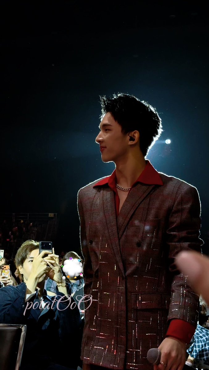 liu634850's tweet image. They only left me with their handsome faces🤩

 #SurfJavaFanMeeting
#surfjava #swensurf #javabh