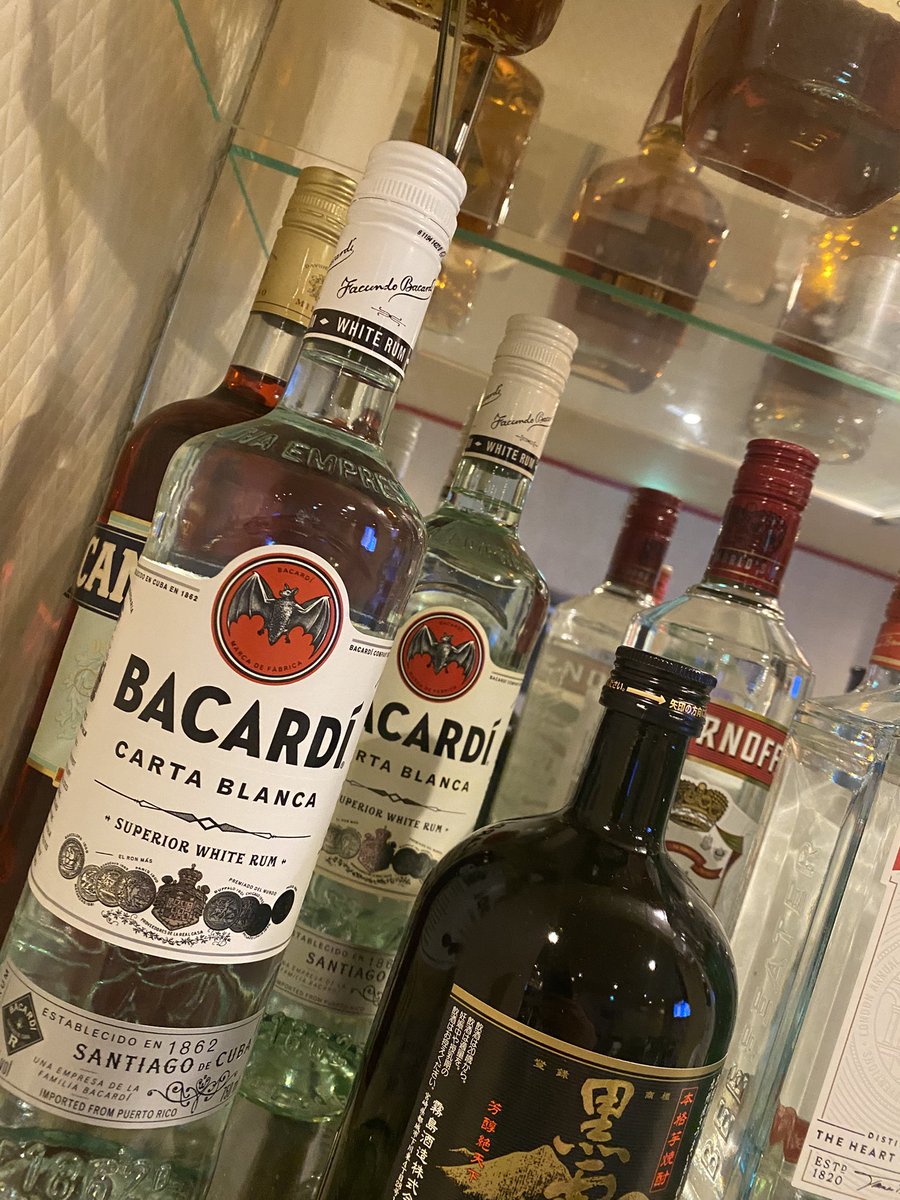 ob_namba_new's tweet image. 4/27（月）
本日の出勤メンバー🐷
「黒豚店」
21時-Ryotaro.Babu
🐷Zinta🐷
「イベリコ店」
23時-Nobu.Hazime
絆の日！
お酒を飲んで普段伝えれない愛を伝えて絆を深めましょ🫶
 #LGBTさんと繋がりたい
 #LGBT #バー #ミナミ
 #ゲイバー #なんば