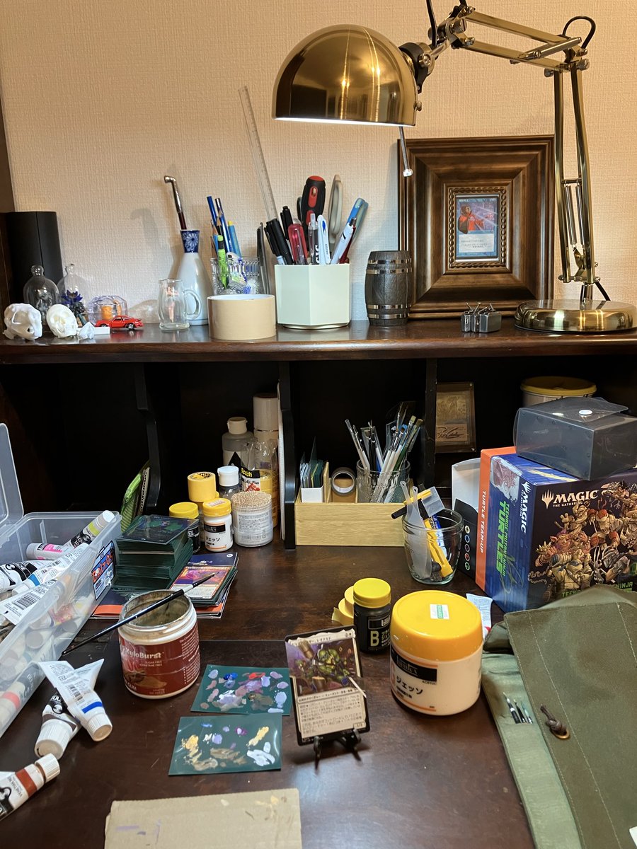mirumirugame's tweet image. 拡張ファンアート　407枚目

ビックブラザー、レオナルド

引っ越し落ち着いて、買いっぱなしだったタートルズをやっと剥いたよ〜🐢

新しい作業スペース、新しいカード棚。
永遠にマジックザギャザリング〜🖌️😇

 #描くぜマジック  #Altered #mtgfanart