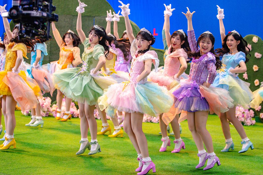 <a href="/Lanautica_OFC/">౨ৎ ˖ ࣪⊹LANAUTICA𐙚˚.ᡣ𐭩</a> <a href="/AR_LanaJKT48/">Aurhel Alana</a> <a href="/A_FionyJKT48/">Fiony Alveria Tantri</a> <a href="/Symfiony/">⋆˚࿔ 𝄞SYMFIONY 𝜗𝜚˚</a> <a href="/Michie_JKT48/">michelle alexandra</a> <a href="/Michiban_/">⋆.˚∞ MICHIBAN ∞⋆.˚</a> <a href="/Cathleenexus/">˚ʚ♡ɞ˚Cathleenexus˚ʚ♡ɞ˚</a> <a href="/N_CathyJKT48/">Cathleen Nixie</a> <a href="/CellineyoursOfc/">⋆｡‧˚ʚ C𝑒𝑙𝑙𝑖𝑛𝑒𝑦𝑜𝑢𝑟𝑠 ɞ˚‧｡⋆</a> <a href="/Elin_JKT48/">Celline Thefani</a> Jazzlyn Trisha at JKT48 Digital Photobook "Love Dream Passion - Music Video Behind The Scenes"

Team Love Part 3